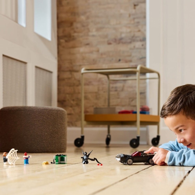 LEGO Klocki Super Heroes 76309 Spider-Man kontra muscle car Venoma