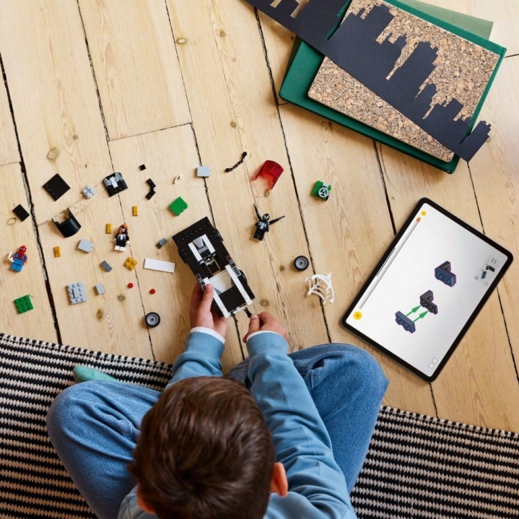 LEGO Klocki Super Heroes 76309 Spider-Man kontra muscle car Venoma