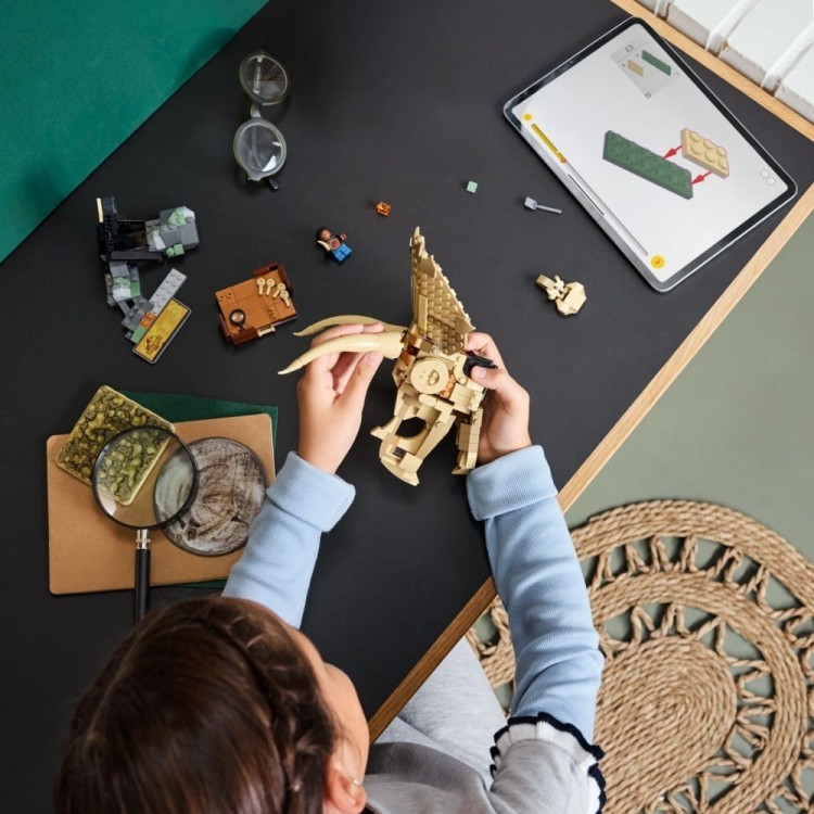 LEGO Klocki Jurassic World 76969 Szkielety dinozaurów: czaszka triceratopsa